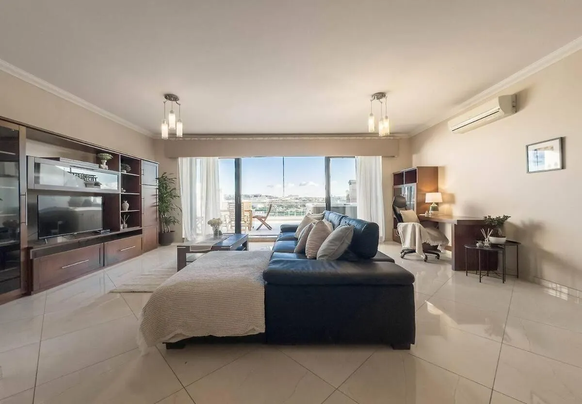 Apartment Valletta Views - 3 Bedrooms Sliema Malta