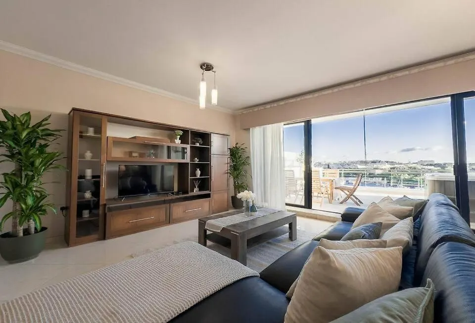 Valletta Views - 3 Bedrooms Sliema