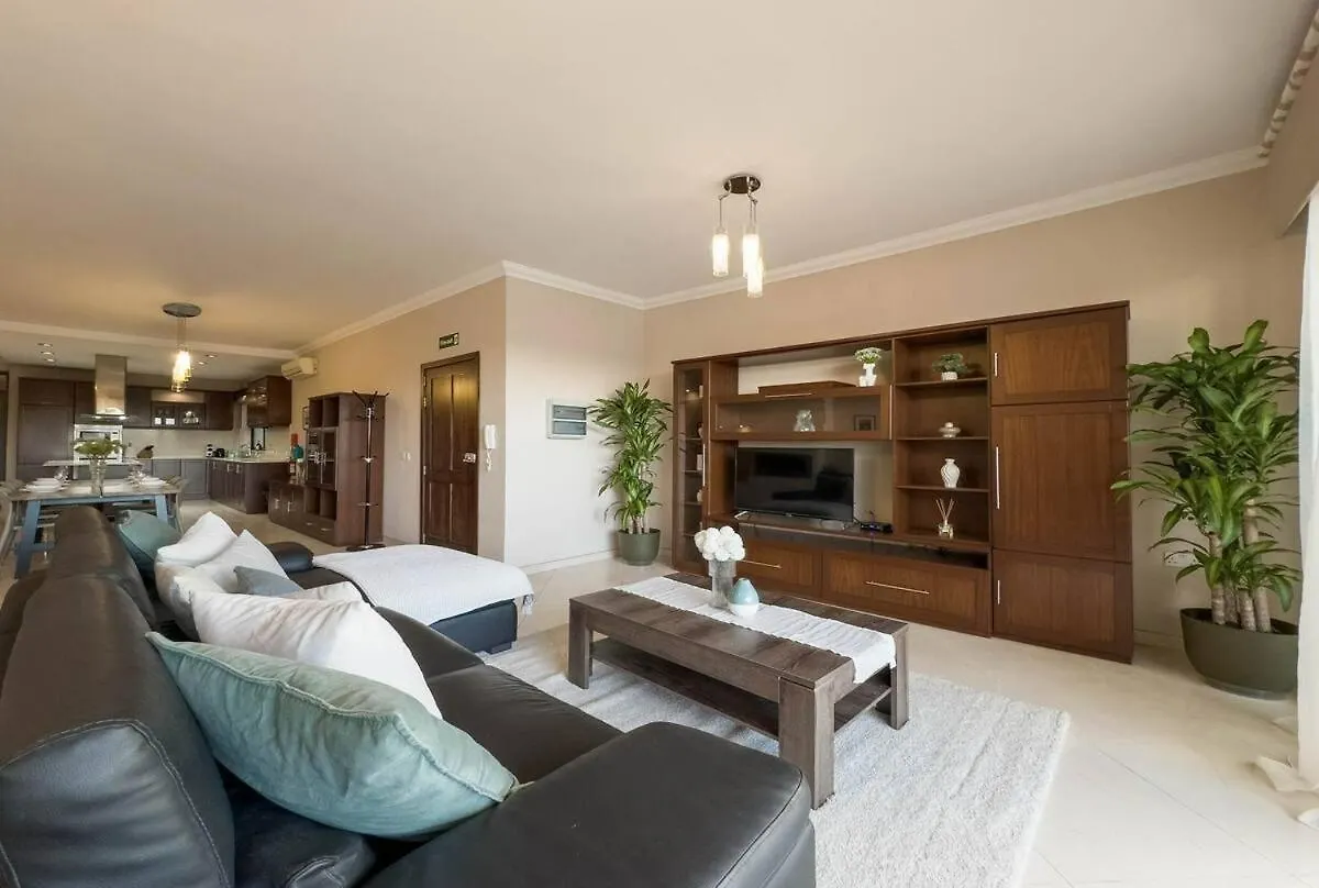 Apartment Valletta Views - 3 Bedrooms Sliema